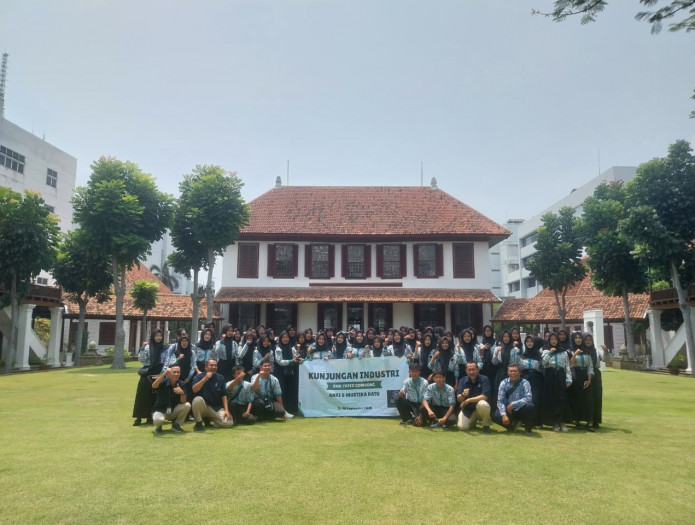 Kunjungan Siswa SMK Yapek Gombong Kabupaten Kebumen ke Pusat Studi Arsip Statis Kepresidenan